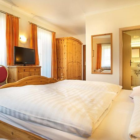 Zedernhof Gesundheits- & Wellnesshotel Stamsried Extérieur photo